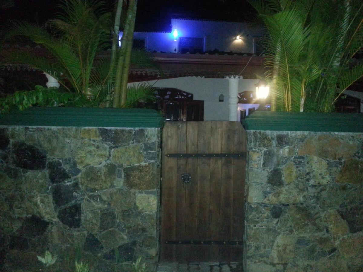 Shantha Surf Villa Weligama Exterior photo